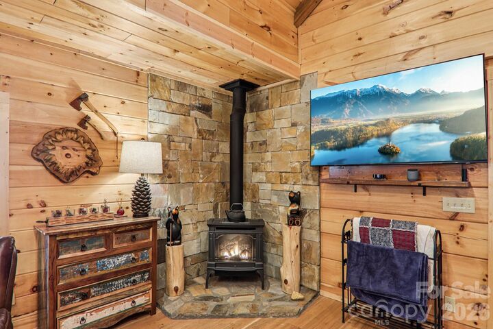 Property Photo:  125 Upward Way  NC 28785 