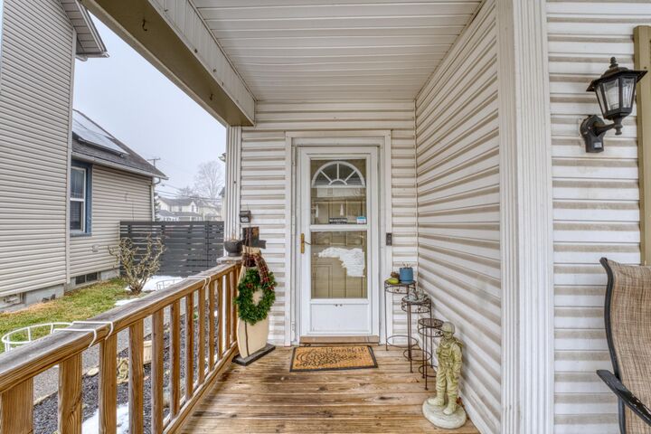 Property Photo:  149 Maholm Street  OH 43055 