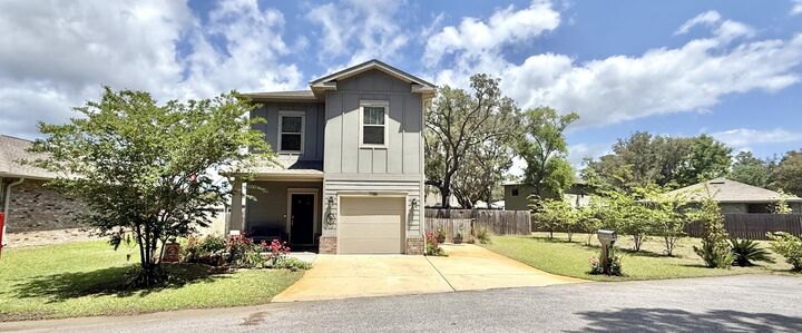 Property Photo:  7388 Hiawatha Lane  FL 32566 