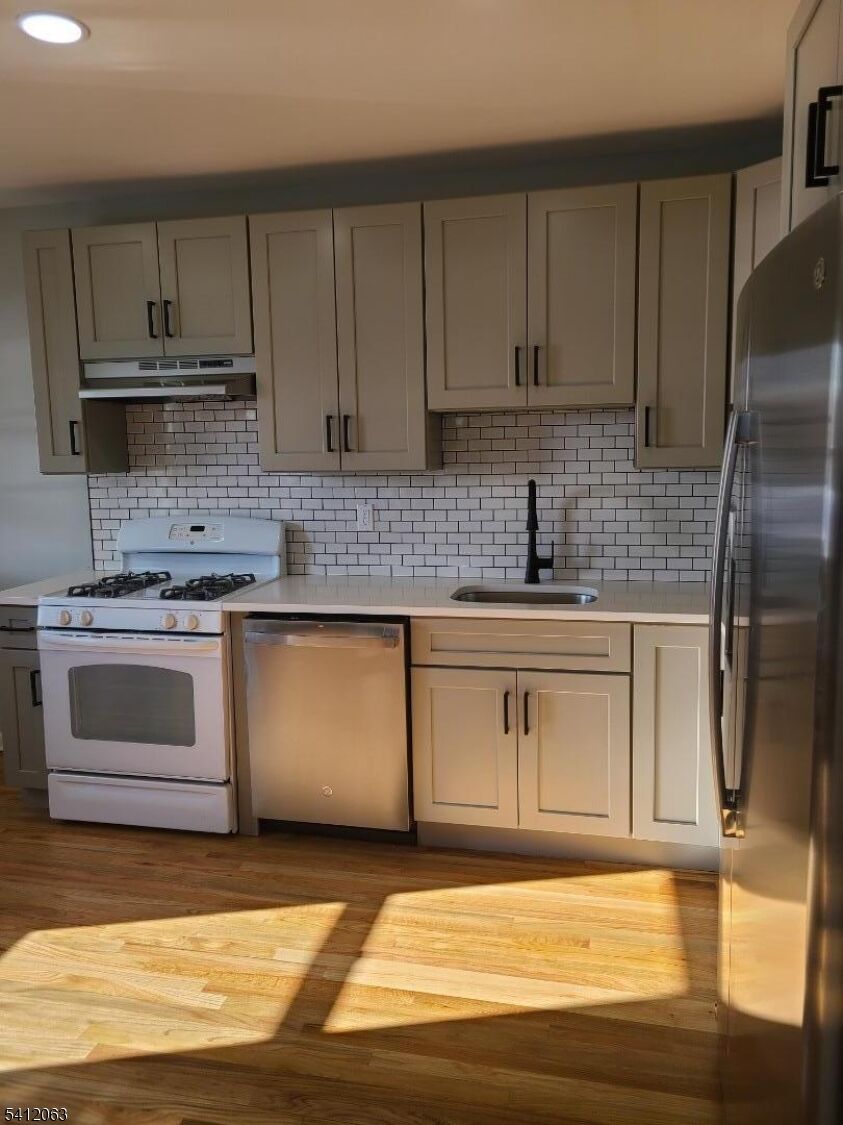 Property Photo:  77 Shepherds Ln  NJ 07512 