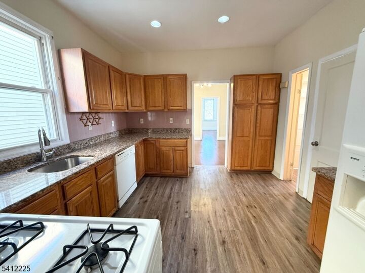 Property Photo: 137 Watchung Ave 2 NJ 07052