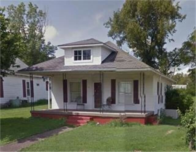 Property Photo: 101 E Short St KY 42404