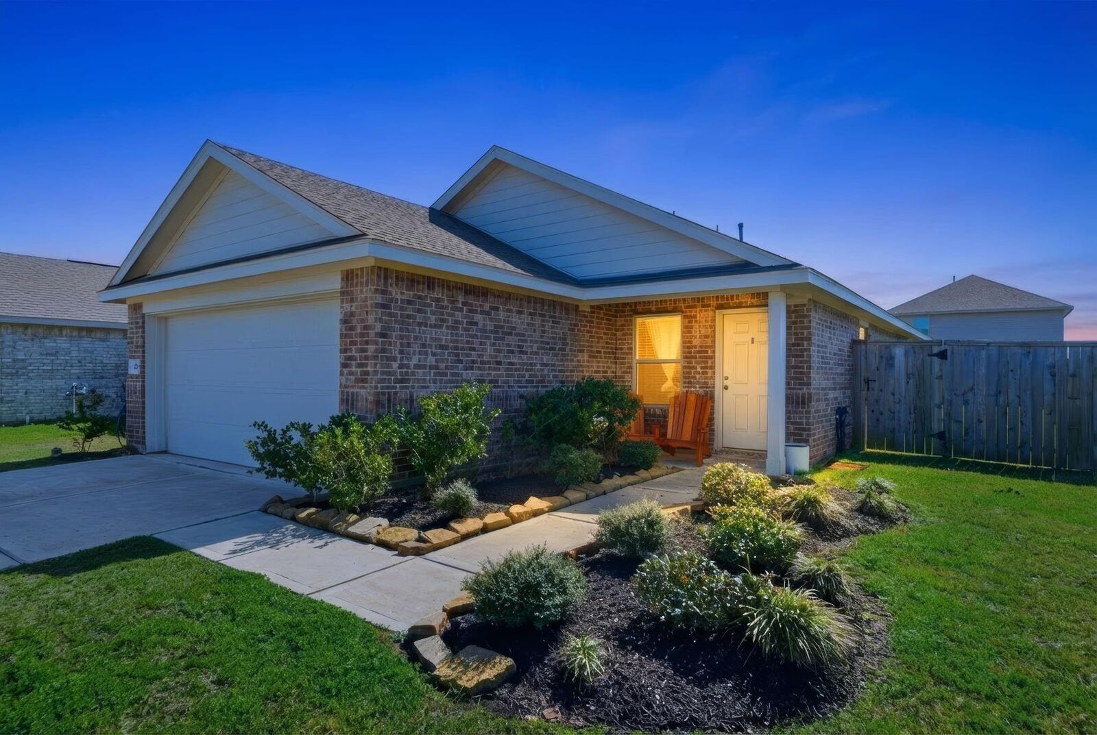 Property Photo: 14502 Woodcott Warren Way TX 77583