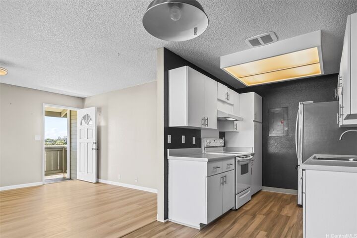 Property Photo:  46-1069 Emepela Way 3U  HI 96744 