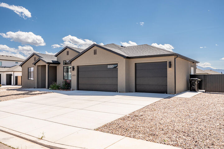 Property Photo: 4533 W 275 North Street UT 84720