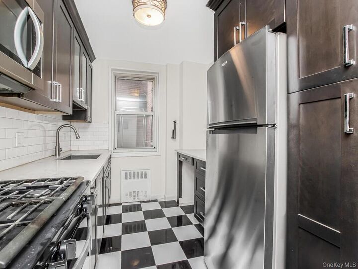 Property Photo: 3363 Sedgwick Avenue 2D NY 10463