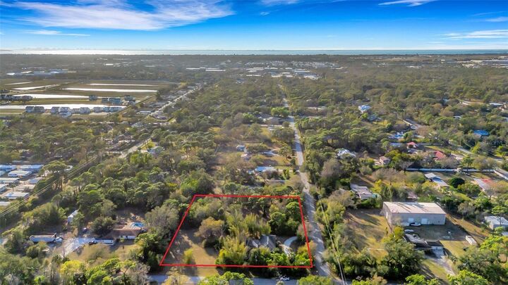 Property Photo:  2944 49th Street  FL 34234 