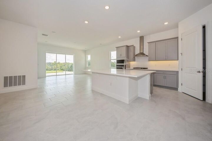 Property Photo:  16029 Volterra Point  FL 34756 