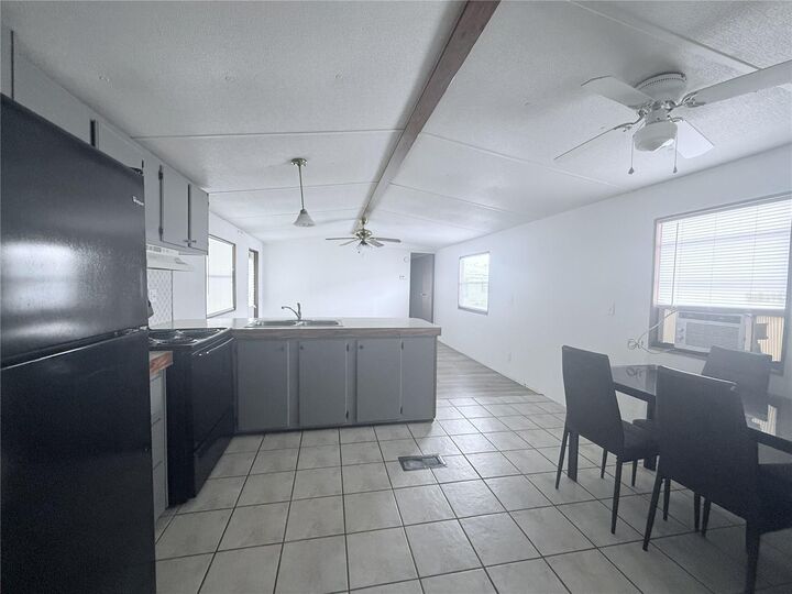 Property Photo:  5314 Croton Street  FL 33541 