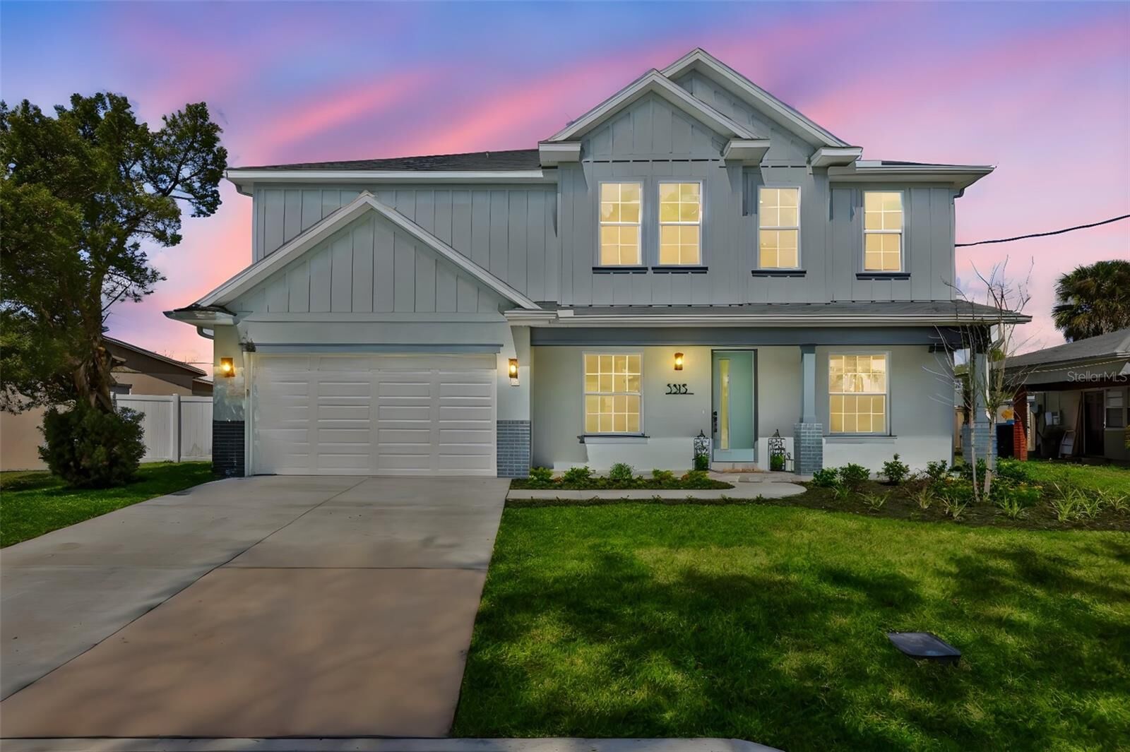 Property Photo:  3315 W Rogers Avenue  FL 33611 