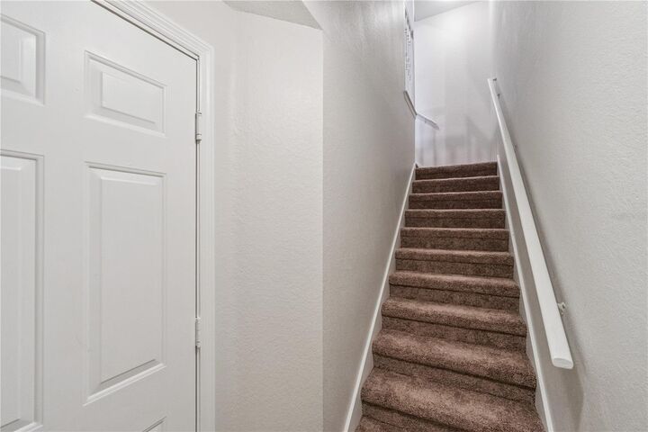 Property Photo: 2837 Shadow View Circle 2837 FL 32751