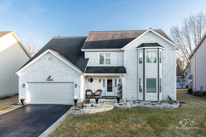 Property Photo:  1524 Oswego Road  IL 60540 