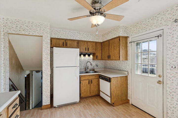 Property Photo:  431 S Ardmore Terrace  IL 60101 