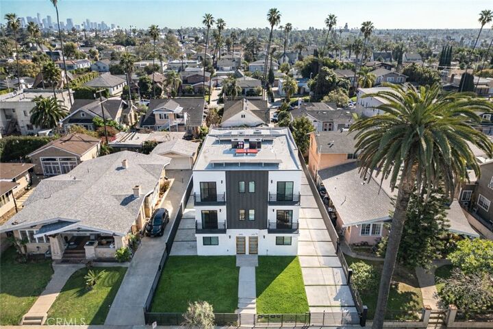 Property Photo:  2002 Hillcrest Drive  CA 90016 