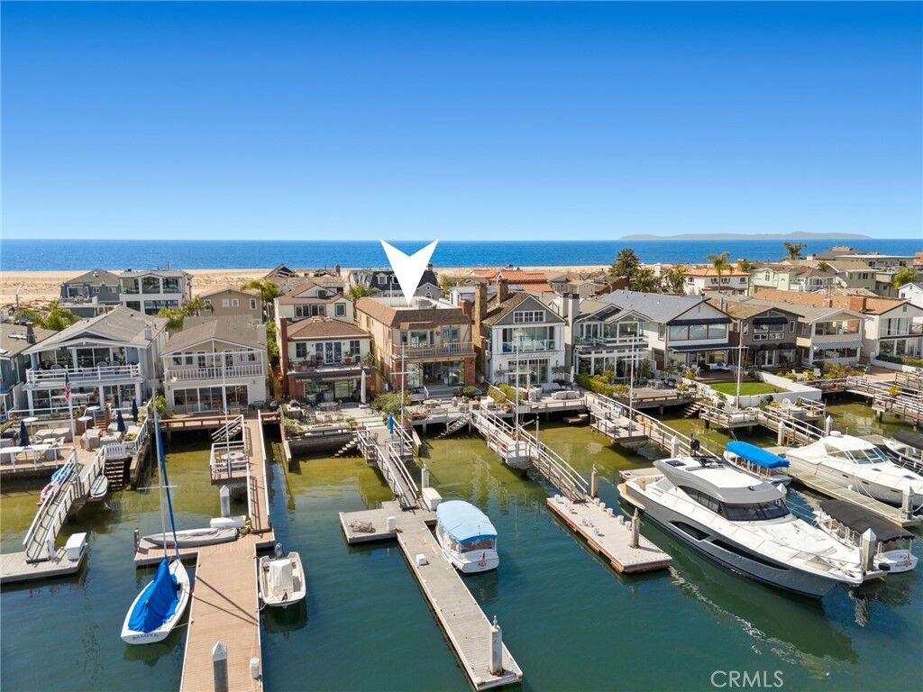 Property Photo:  1214 E Balboa Boulevard  CA 92661 