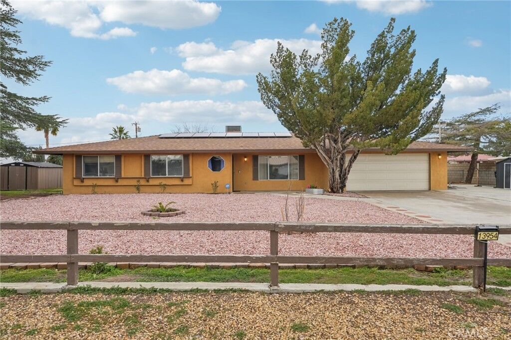 Property Photo: 13954 Cronese Road CA 92307