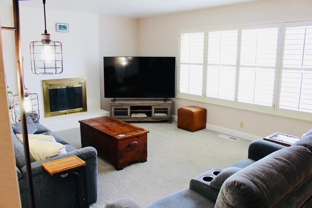 Property Photo:  646 Santa Cruz Avenue  CA 93901 