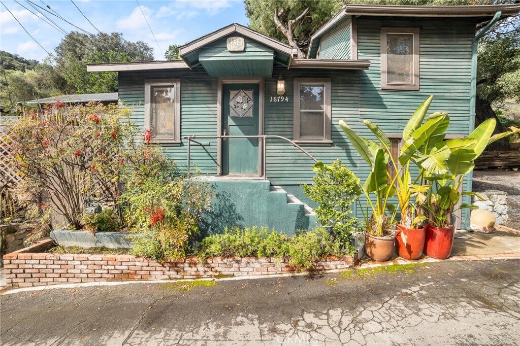 Property Photo:  16794 Oak Way  CA 91709 