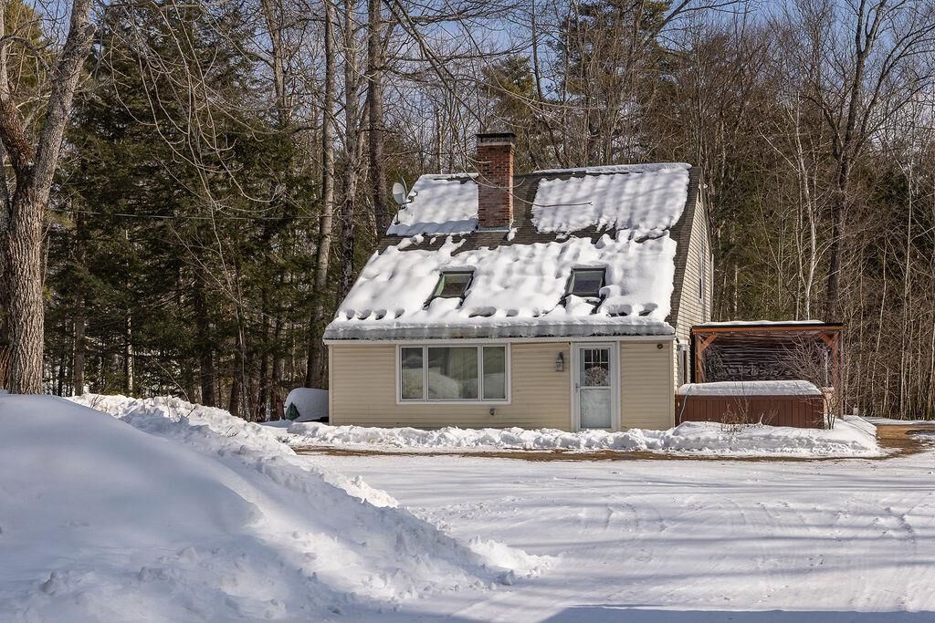 Property Photo:  20 Fairgrounds Road  NH 03221 