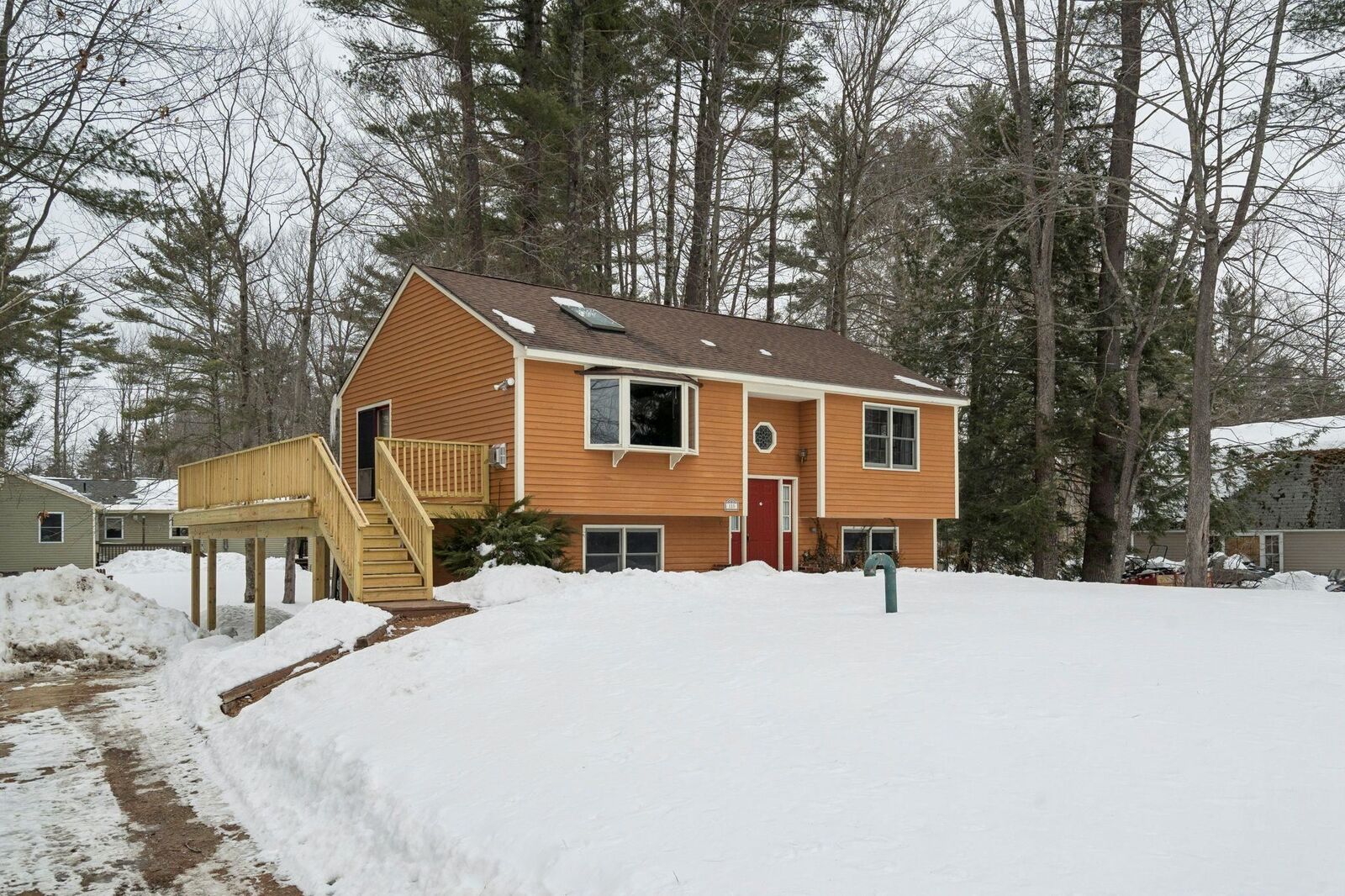 Property Photo:  115 Lakeshore Drive  NH 03887 