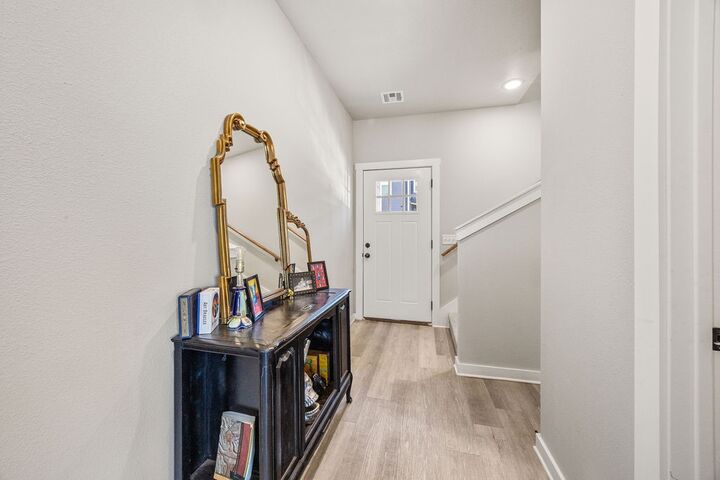 Property Photo:  281 W Ash Street 2  AR 72703 