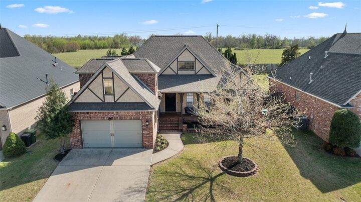 Property Photo: 5607 Chadwick Drive AR 72758