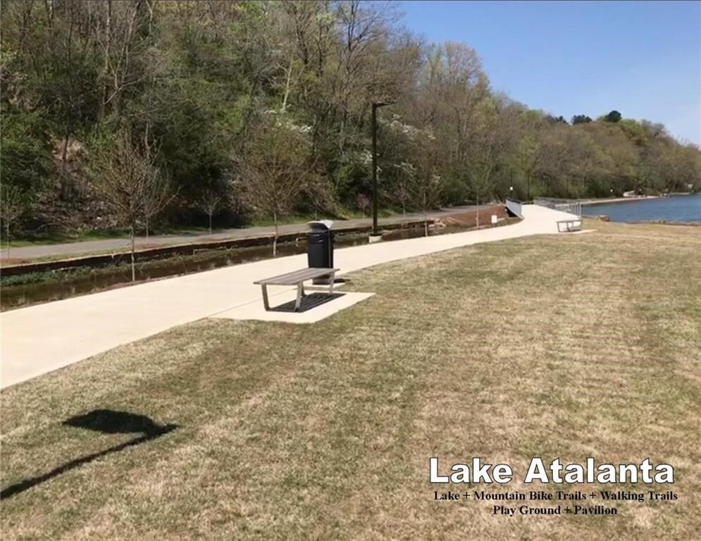 Property Photo:  509 E Walnut Street  AR 72756 