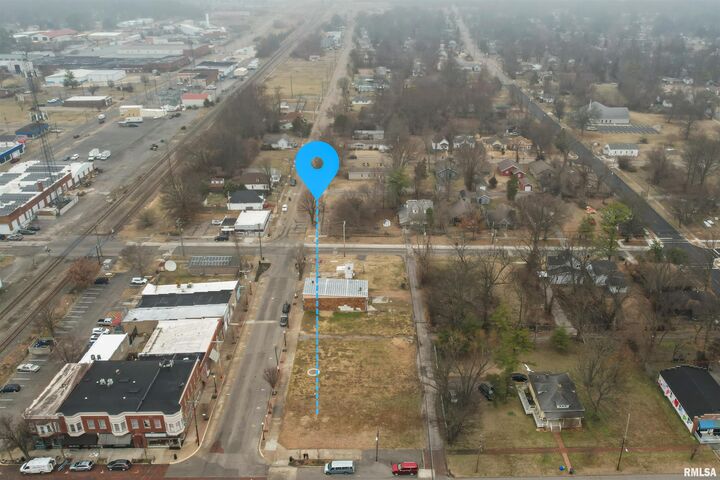 Property Photo:  201 N Washington Street  IL 62901 