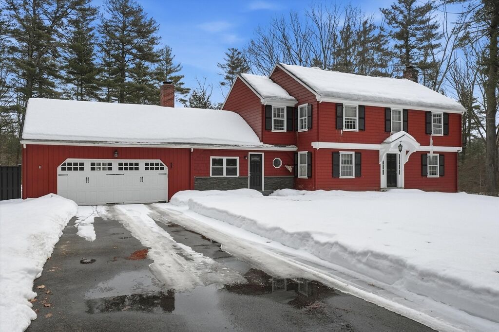 Property Photo:  53 Woodcrest Road  MA 01921 