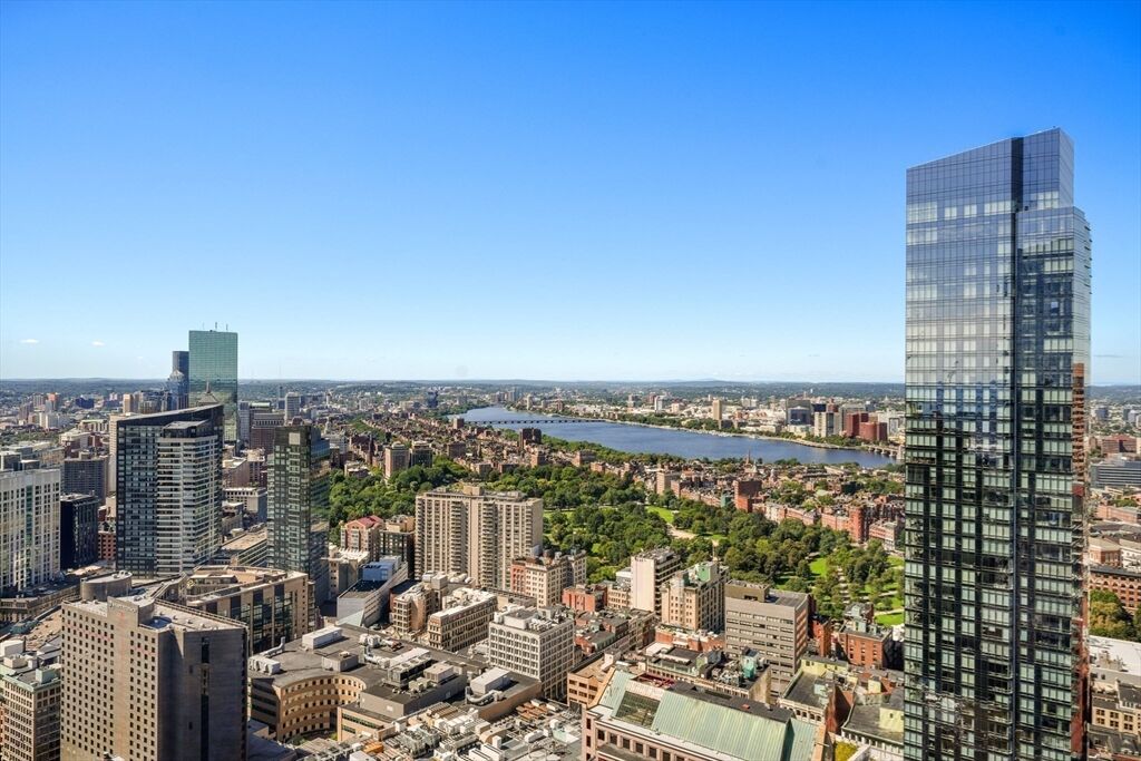 Property Photo:  240 Devonshire Street 4101  MA 02110 
