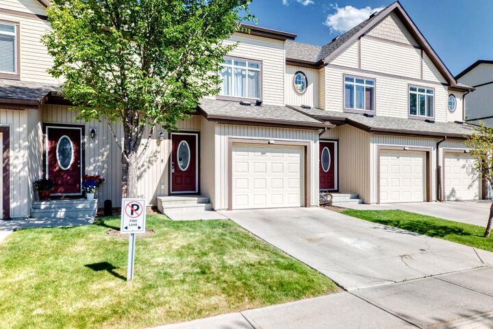 Property Photo: 337 Copperpond Landing SE AB T2Z 1G6