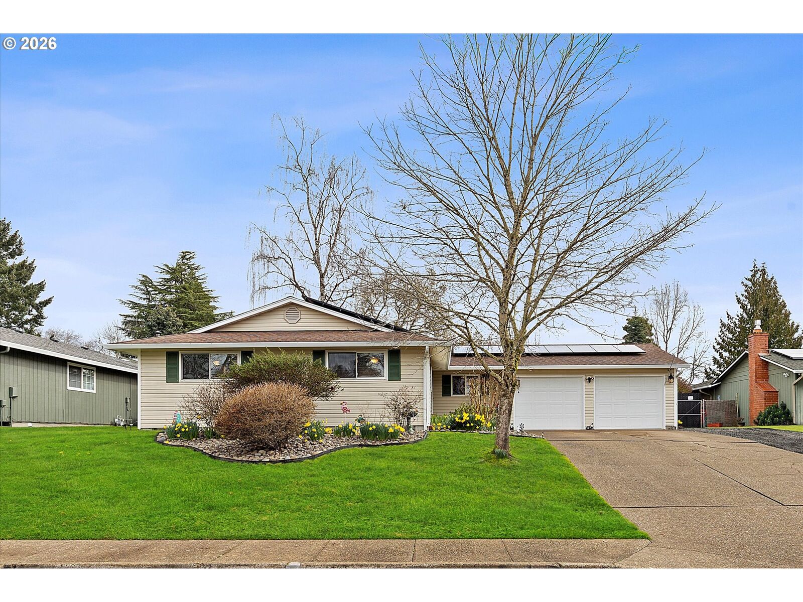 Property Photo: 1704 N Meridian St OR 97132