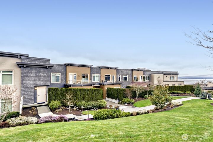 Property Photo: 45 Pine Street 203 WA 98020