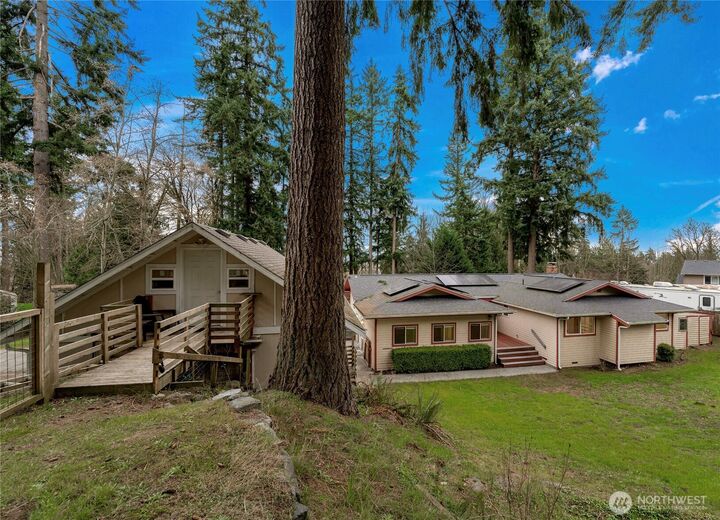 Property Photo:  8423  32nd Avenue SE  WA 98208 