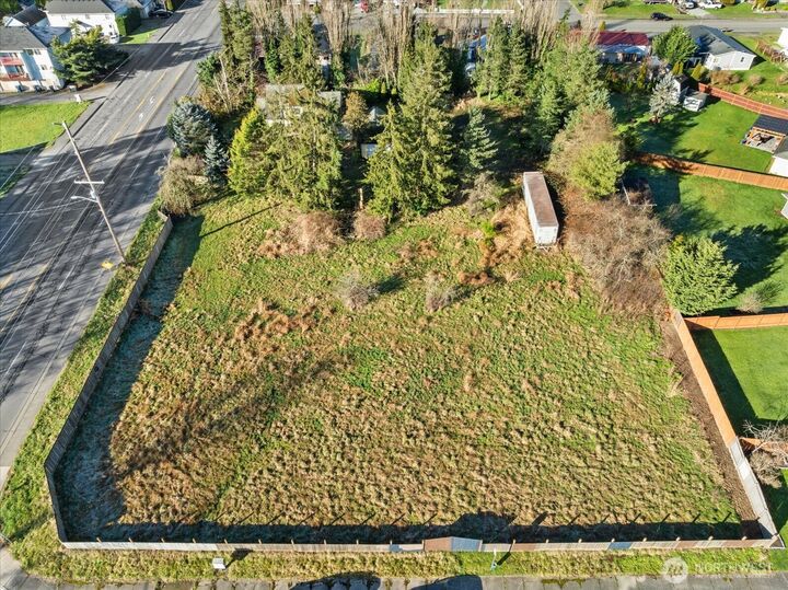 Property Photo:  3417 E College Way  WA 98273 