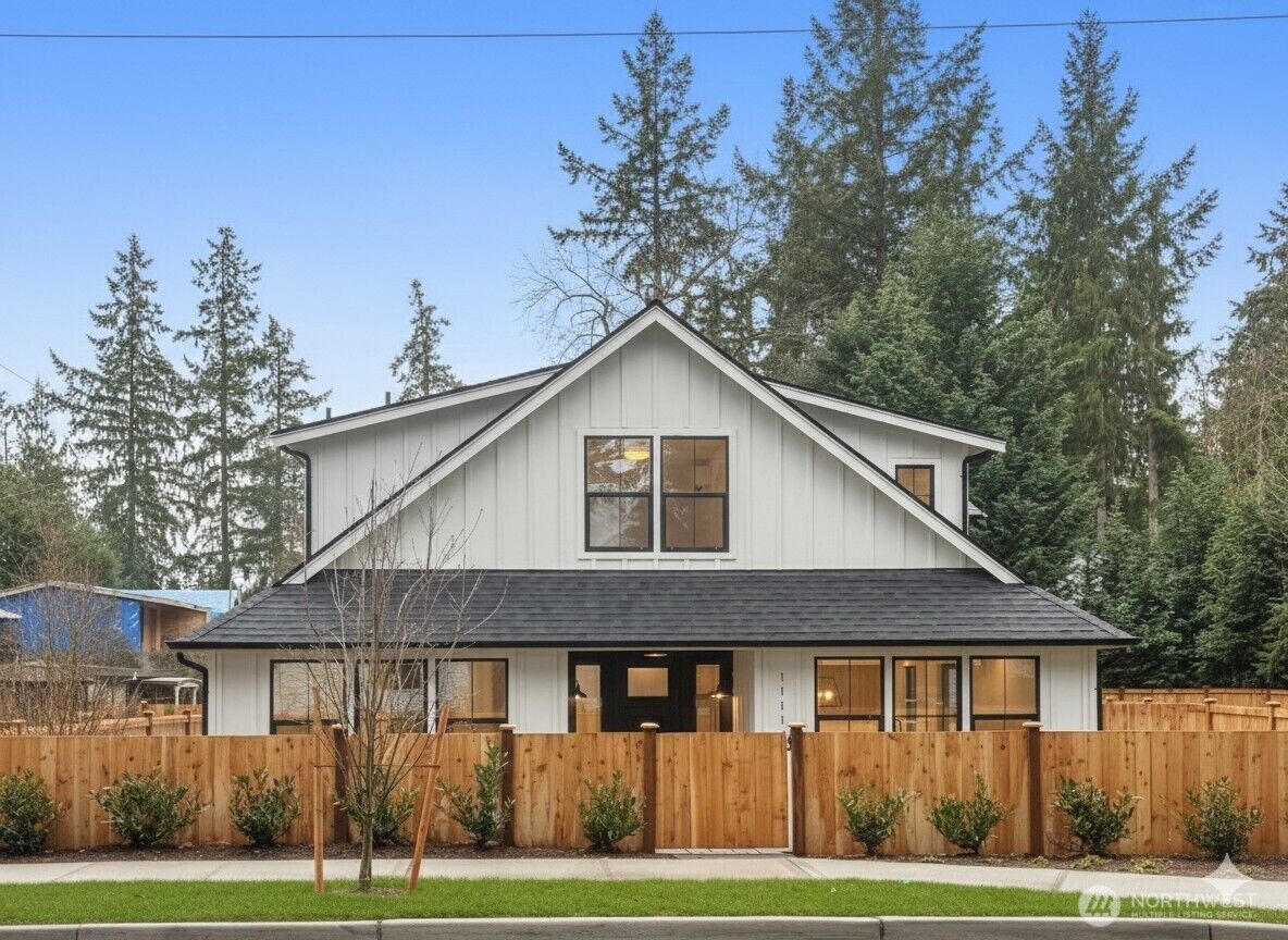 Property Photo: 11116 116th Avenue NE 4 WA 98033