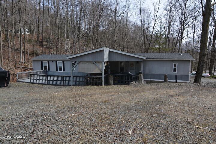 Property Photo:  108 Marina Way  PA 18426 