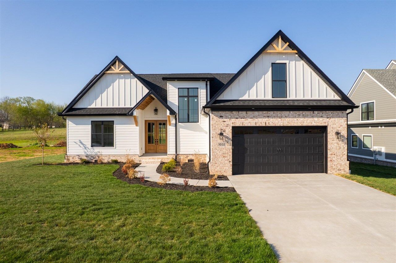 Property Photo: 1032 Paddlers Way KY 42122