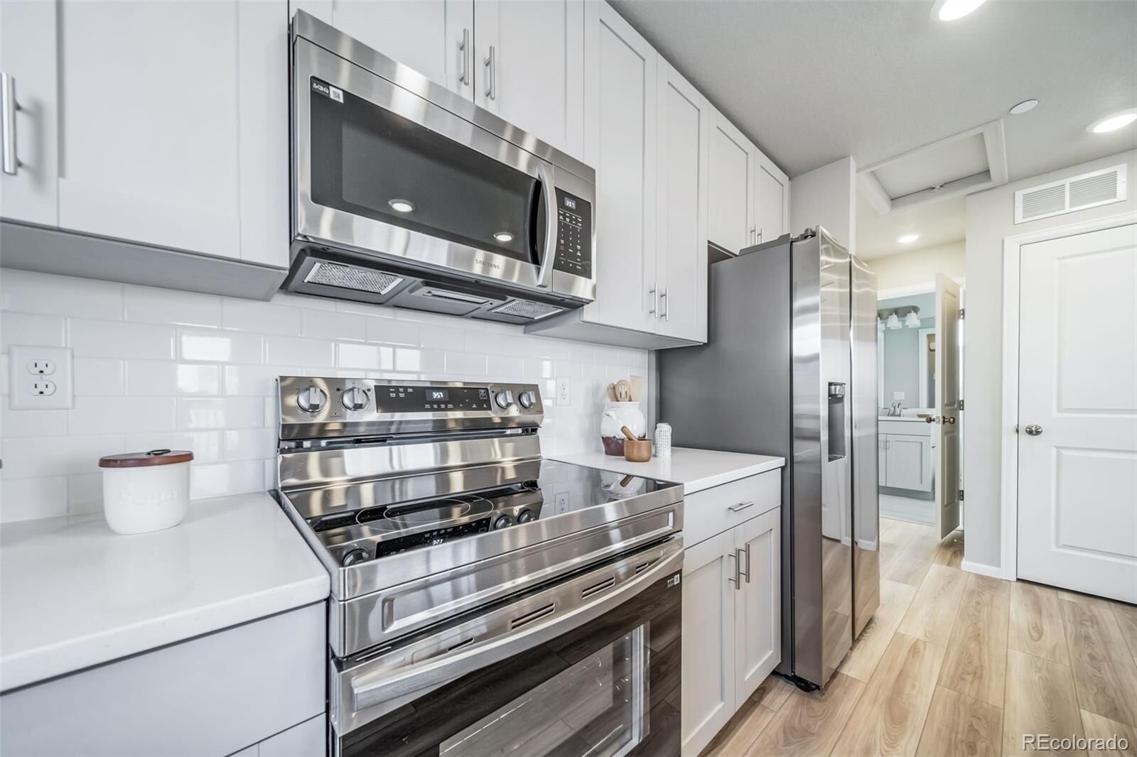 Property Photo:  46511 Gold Prairie Drive  CO 80102 