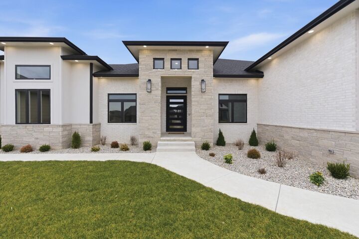 Property Photo: 14125 E Willowgreen Cir KS 67230