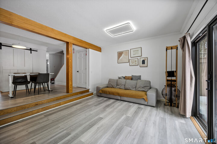 Property Photo:  32 Farmington Chase Crescent 32  CT 06032 