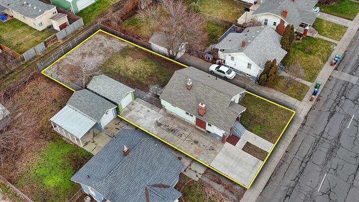 Property Photo:  4107 E 2nd Ave  WA 99202 