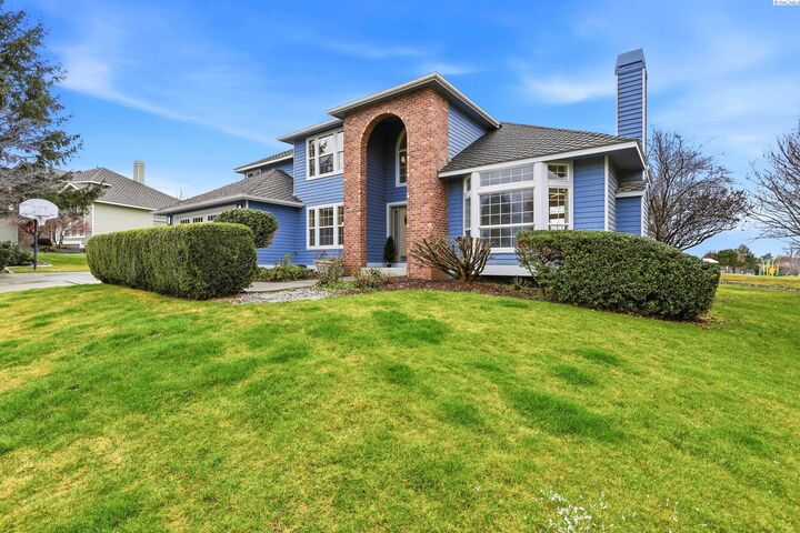 Property Photo: 4202 S Irby Loop WA 99337