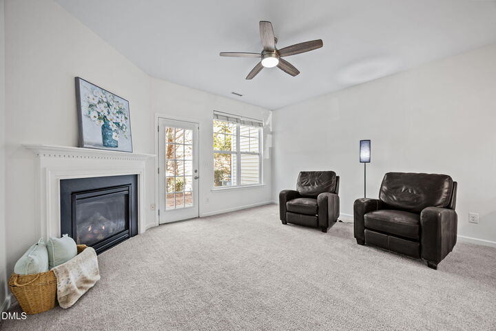 Property Photo: 6623 Clarksburg Place NC 27616