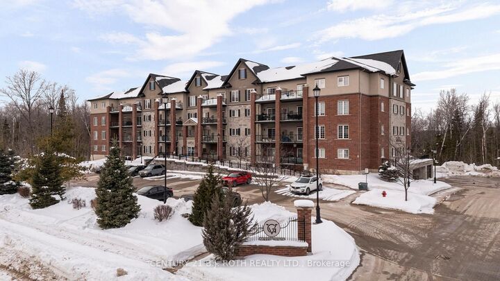 Property Photo: 7 Greenwich Street 407 ON L4N 7Y8