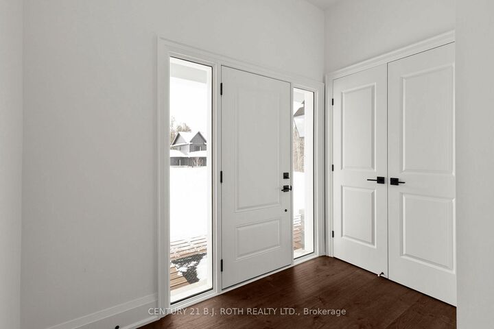 Property Photo: 66 Thoroughbred Drive ON L0K 1E0