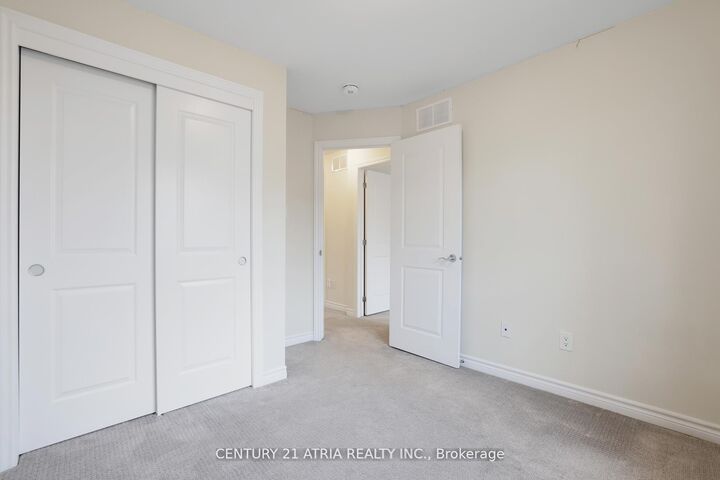 Property Photo: 14 Rookie Crescent ON K2V 0R9