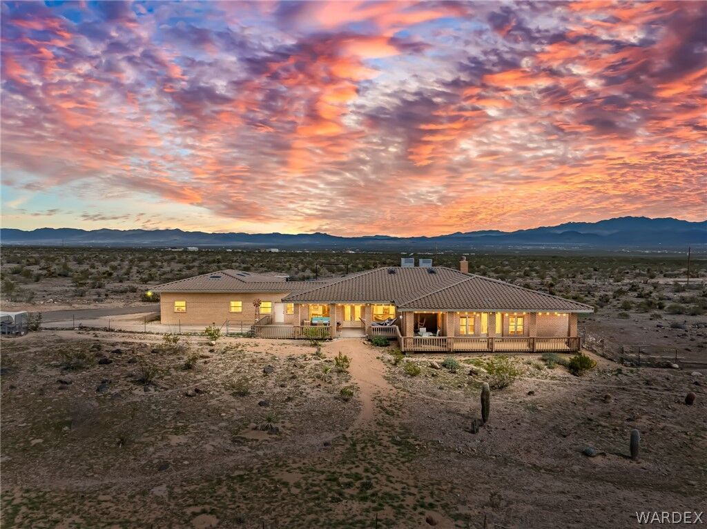 Property Photo: 5680 S Pima Road AZ 86413