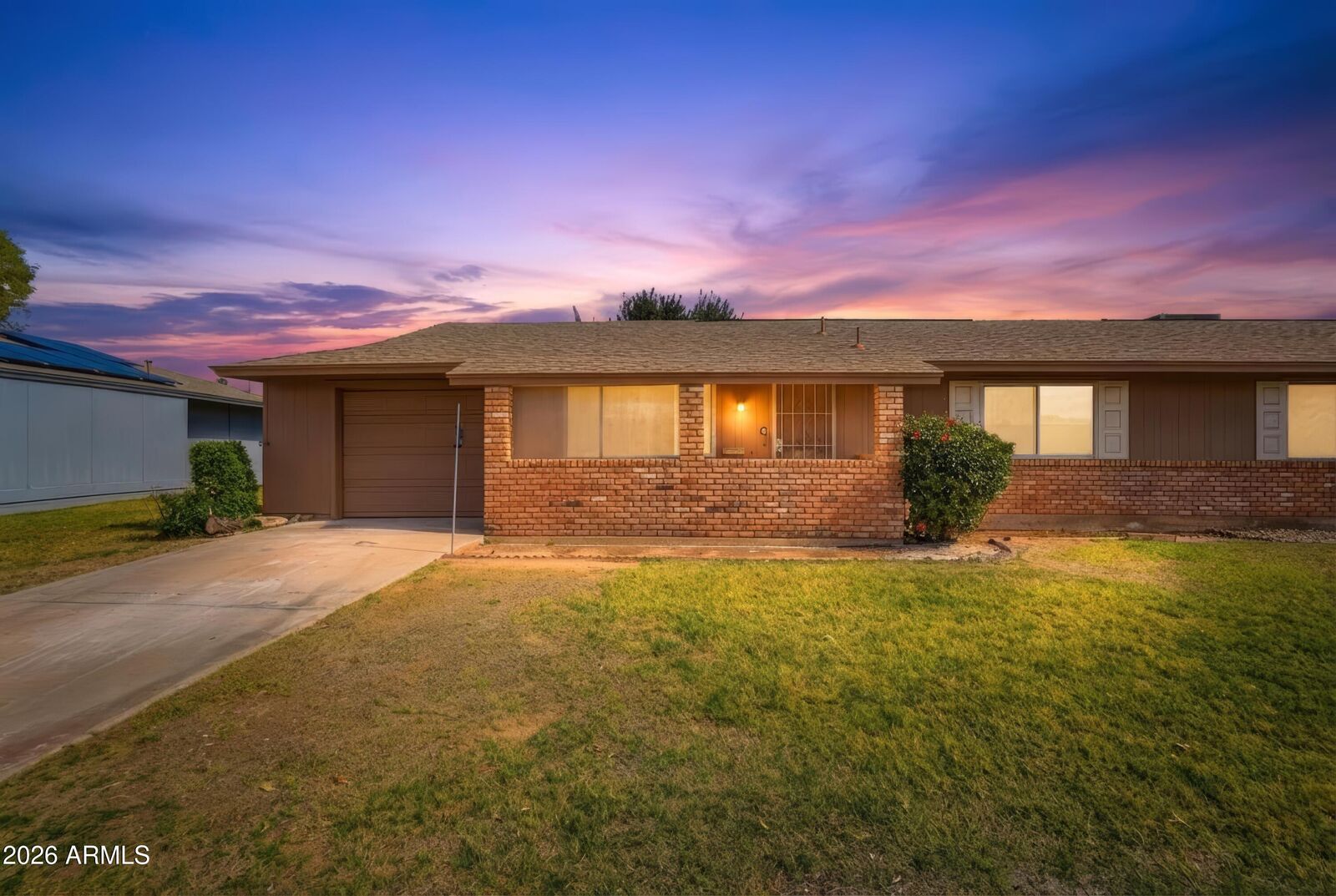 Property Photo: 10528 W Saratoga Circle AZ 85351