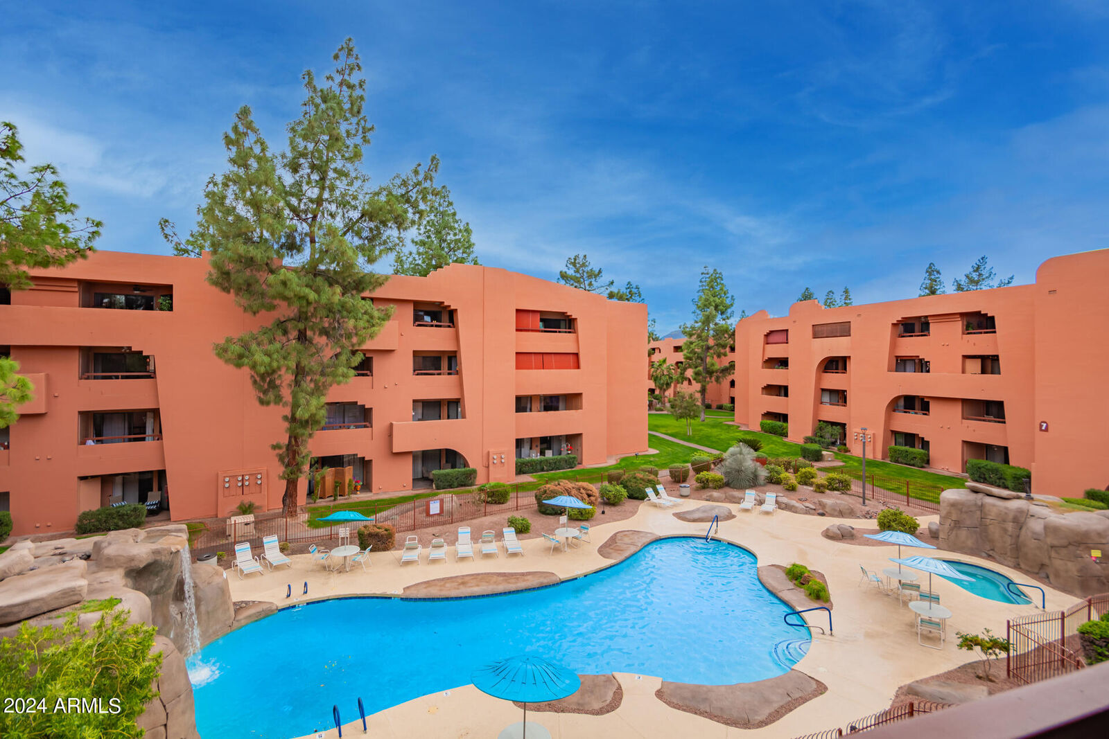 Property Photo:  12222 N Paradise Village Parkway S 346  AZ 85032 